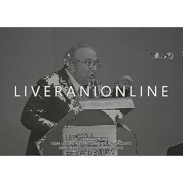 RETROSPETTIVA GIOVANNI SPADOLINI POLITICO NELLA FOTO GIOVANNI SPADOLINI PRESENZIA A UN CONVEGNO A MILANO NELL\'ANNO 1977 AG ALDO LIVERANI SAS