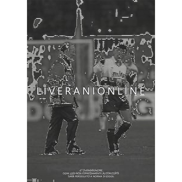 01-04-1992 GENOVA-ANDATA SEMIFINALE DI COPPA UEFA GENOA-AJAX 2-3 NELLA FOTO OSVALDO BAGNOLI E CARLOS AGUILERA AG ALDO LIVERANI SAS