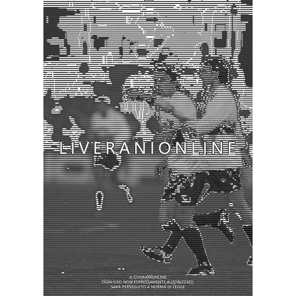 04-03-1992 GENOVA QUARTI DI FINALE DI COPPA UEFA GENOA-LIVERPOOL 2-0 NELLA FOTO ESULTANZA CLAUDIO BRANCO AG ALDO LIVERANI SAS