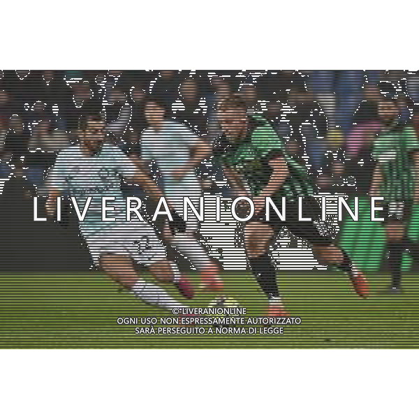 Henrikh Mkhitaryan (Inter) e Davide Frattesi (Sassuolo) Sassuolo vs Inter Reggio Emilia 29-12-2022 Mapei Stadium - Stadio Citta\' del Tricolore gara amichevole foto Roberto Garavaglia/ag. Aldo Liverani sas / AGENZIA ALDO LIVERANI SAS