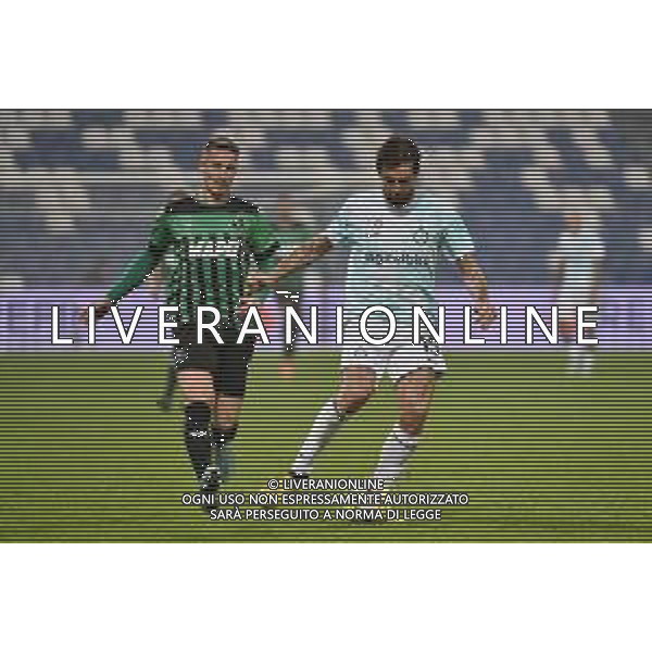 Andrea Pinamonti (Sassuolo) e Francesco Acerbi (Inter) Sassuolo vs Inter Reggio Emilia 29-12-2022 Mapei Stadium - Stadio Citta\' del Tricolore gara amichevole foto Roberto Garavaglia/ag. Aldo Liverani sas / AGENZIA ALDO LIVERANI SAS