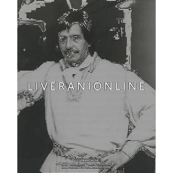 RETROSPETTIVA CORRADO PANI ATTORE NELLA FOTO CORRADO PANI NELL\'ANNO 1980 A MILANO AL TEATRO SAN BABILA CON “PLATONOV“ AG ALDO LIVERANI SAS   
