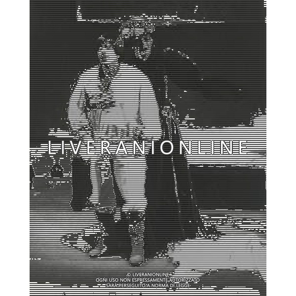 RETROSPETTIVA CORRADO PANI ATTORE NELLA FOTO CORRADO PANI NELL\'ANNO 1980 A MILANO AL TEATRO SAN BABILA CON “PLATONOV“ AG ALDO LIVERANI SAS  