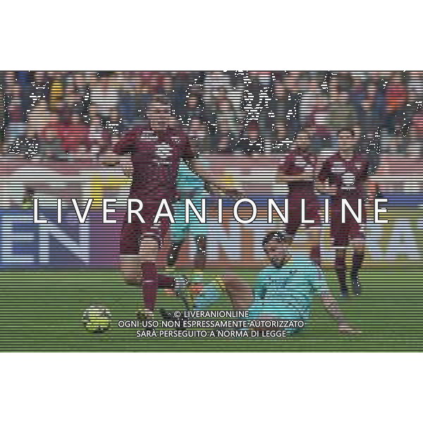 TVMV-Torino 04.01.2023 Stadio Grande Torino © Manuela Viganti/Agenzia Aldo Liverani Torino vs Hellas Verona Campionato Calcio Serie A TIM 2022/2023 16a giornata Nella foto: perr schuurs e federico ceccherini ©Viganti / AGENZIA ALDO LIVERANI SAS