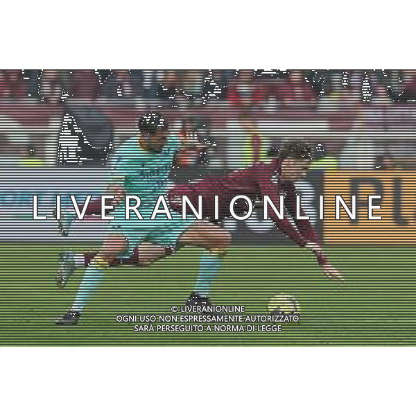 TVMV-Torino 04.01.2023 Stadio Grande Torino © Manuela Viganti/Agenzia Aldo Liverani Torino vs Hellas Verona Campionato Calcio Serie A TIM 2022/2023 16a giornata Nella foto: alexey miranchuk e federico ceccherini ©Viganti / AGENZIA ALDO LIVERANI SAS