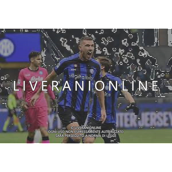 Edin Dzeko (Inter) esulta dopo il gol dell\'1 a 0 Inter vs Napoli Milano 04-01-2023 Stadio Giuseppe Meazza - San Siro Campionato Serie A TIM - 16a giornata foto Roberto Garavaglia/ag. Aldo Liverani sas / AGENZIA ALDO LIVERANI SAS