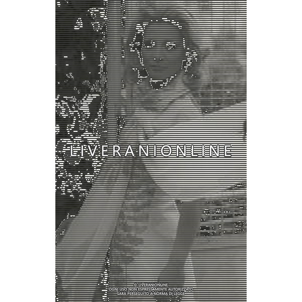 RETROSPETTIVA MARIOLINA CANNULI PRESENTATRICE TELEVISIVA NELLA FOTO MARIOLINA CANNULI A ROMA NELL\'ANNO 1968 AG ALDO LIVERANI SAS