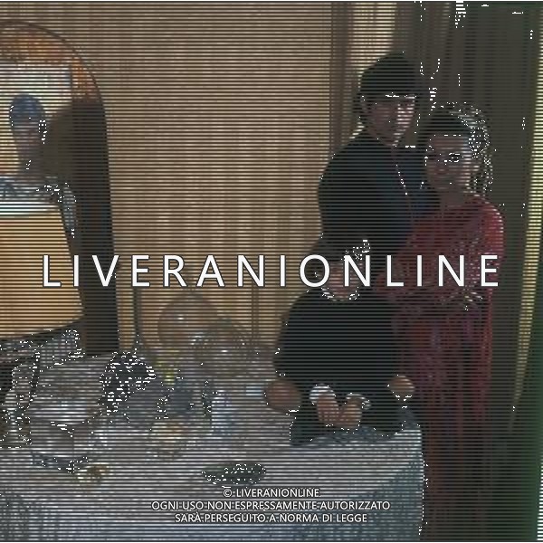 RETROSPETTIVAT OMAS MILIAN, PSEUDONIMO DI TOMAS QUINTIN RODRIGUEZ ATTORE  NELLA FOTO TOMAS MILIAN A ROMA CON LA MOGLIE RITA VALLETTI E IL FIGLIO TOMASO JR AG ALDO LIVERANI SAS 