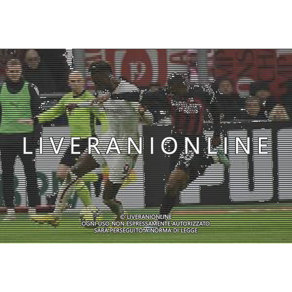 Tammy Abraham (Roma) e Pierre Kalulu (Milan) Milan vs Roma Milano 08-01-2023 Stadio Giuseppe Meazza - San Siro Campionato Serie A TIM - 17a giornata foto Roberto Garavaglia/ag. Aldo Liverani sas / AGENZIA ALDO LIVERANI SAS