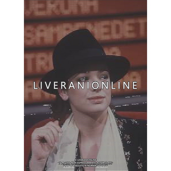 Margareth Lee, pseudonimo di Margaret Gwendolyn Box (Wolverhampton, 4 agosto 1943), è un\'attrice e showgirl britannica NELLA FOTO MARGARETH LEE OSPITE DELLA TRASMISSIONE TELEVISIVA “BLITZ ANNO 1981-1984 FOTO MARIO DOTTI-AG ALDO LIVERANI SAS  