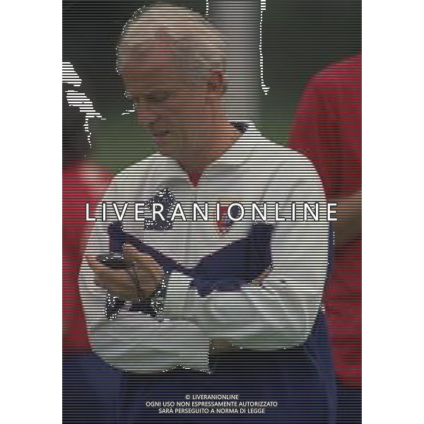 RETROSPETTIVA GIOVANNI TRAPATTONI ALLENATORE NELLA FOTO GIOVANNI TRAPATTONI ALLENATORE CAGLIARI CALCIO NELL\'ANNO 1995 A BOLZANO RITIRO ESTIVO AG ALDO LIVERANI SAS