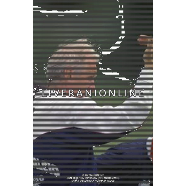 RETROSPETTIVA GIOVANNI TRAPATTONI ALLENATORE NELLA FOTO GIOVANNI TRAPATTONI ALLENATORE CAGLIARI CALCIO NELL\'ANNO 1995 A BOLZANO RITIRO ESTIVO AG ALDO LIVERANI SAS