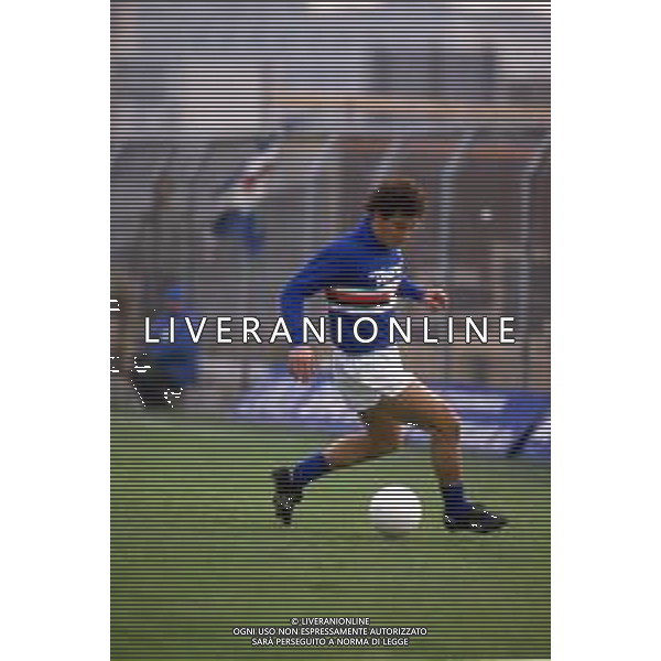 RETROSPETTIVA GIANLUCA VIALLI CALCIATORE NELLA FOTO CON LA MAGLIA DELLA SAMPDORIA NELL\'ANNO 1986-1987 FOTO DFP/ ARCHIVIO AGENZIA ALDO LIVERANI