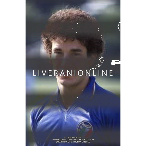 RETROSPETTIVA GIANLUCA VIALLI CALCIATORE NELLA FOTO CON LA MAGLIA DELLA NAZIONALE ITALIANA NELL\'ANNO 1987-1988 FOTO DFP/ ARCHIVIO AGENZIA ALDO LIVERANI