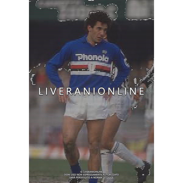 RETROSPETTIVA GIANLUCA VIALLI CALCIATORE NELLA FOTO CON LA MAGLIA DELLA SAMPDORIA NELL\'ANNO 1987-1988 FOTO DFP/ ARCHIVIO AGENZIA ALDO LIVERANI