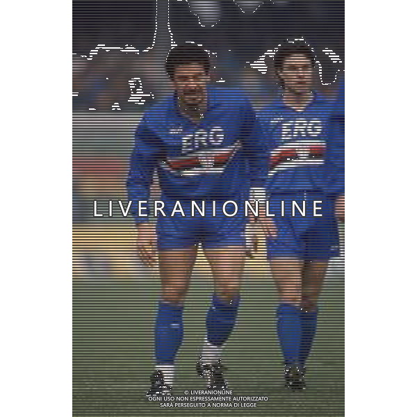 RETROSPETTIVA GIANLUCA VIALLI CALCIATORE NELLA FOTO CON LA MAGLIA DELLA SAMPDORIA NELL\'ANNO 1990-1991 CON GIOVANNI INVERNIZZI (CESENA - SAMPDORIA) FOTO DFP/ ARCHIVIO AGENZIA ALDO LIVERANI