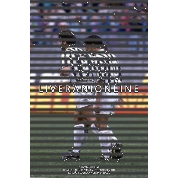 RETROSPETTIVA GIANLUCA VIALLI CALCIATORE NELLA FOTO CON LA MAGLIA DELLA JUVENTUS NELL\'ANNO 1993 - 1994 CON ROBERTO BAGGIO FOTO DFP/ ARCHIVIO AGENZIA ALDO LIVERANI