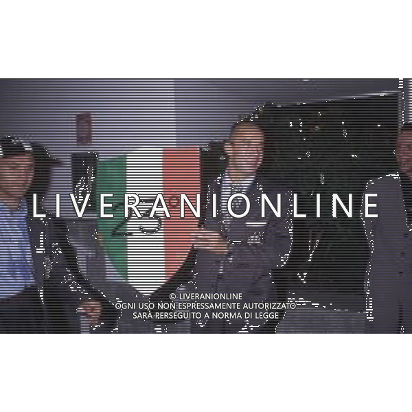 RETROSPETTIVA GIANLUCA VIALLI CALCIATORE NELLA FOTO ALLA FESTA PER LA VITTORIA DEL 23mo SCUDETTO DELLA JUVENTUS NELL\'ANNO 1994-1995 CON ANGELO DI LIVIO (JUVENTUS - PARMA MAGGIO1995) FOTO DFP/ ARCHIVIO AGENZIA ALDO LIVERANI