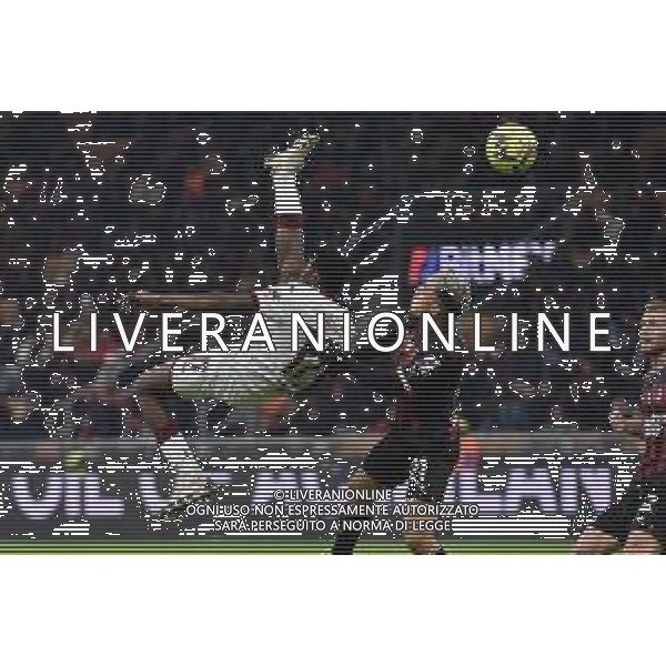 Wilfried Singo (Torino) prova il gol in rovesciata Milan vs Torino Milano 11-01-2023 Stadio Giuseppe Meazza San Siro Coppa Italia Frecciarossa - ottavi di finale foto Roberto Garavaglia/ag. Aldo Liverani sas / AGENZIA ALDO LIVERANI SAS