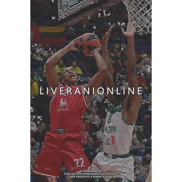TVRG Devon Hall (Olimpia Milano) e Kevarrius Hayes (Zalgiris Kaunas) EA7 Emporio Armani Milano vs Zalgiris Kaunas Assago (MI) 13-01-2023 Mediolanum Forum Turkish Airlines Euroleague 19a giornata regular season foto Roberto Garavaglia/ag. Aldo Liverani sas / AGENZIA ALDO LIVERANI SAS