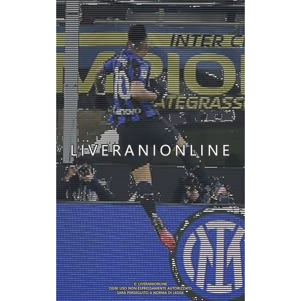 Lautaro Martinez (Inter) esulta dopo il gol dell\'1 a 0 Inter vs Hellas Verona Milano 14-01-2023 Stadio Giuseppe Meazza - San Siro Campionato Serie A TIM - 18a giornata foto Roberto Garavaglia/ag. Aldo Liverani sas / AGENZIA ALDO LIVERANI SAS