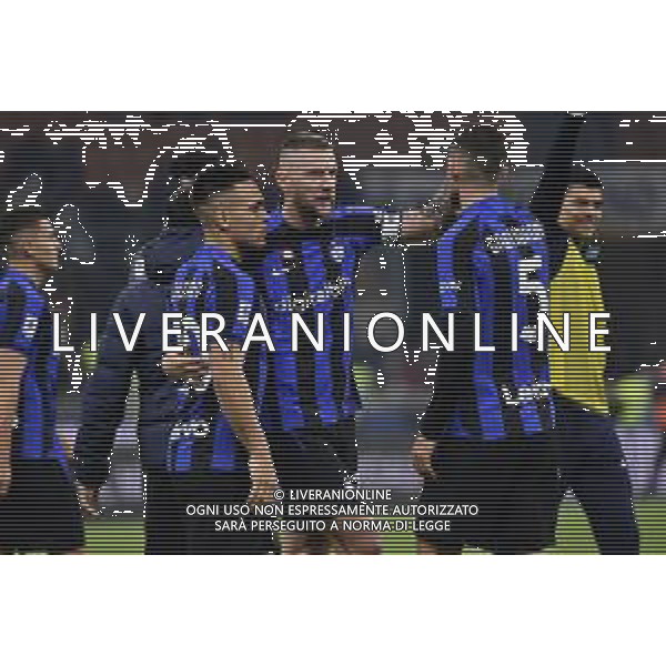 da SX Lautaro Martinez (Inter), Milan Skriniar (Inter) e Roberto Gagliardini (Inter) Inter vs Hellas Verona Milano 14-01-2023 Stadio Giuseppe Meazza - San Siro Campionato Serie A TIM - 18a giornata foto Roberto Garavaglia/ag. Aldo Liverani sas