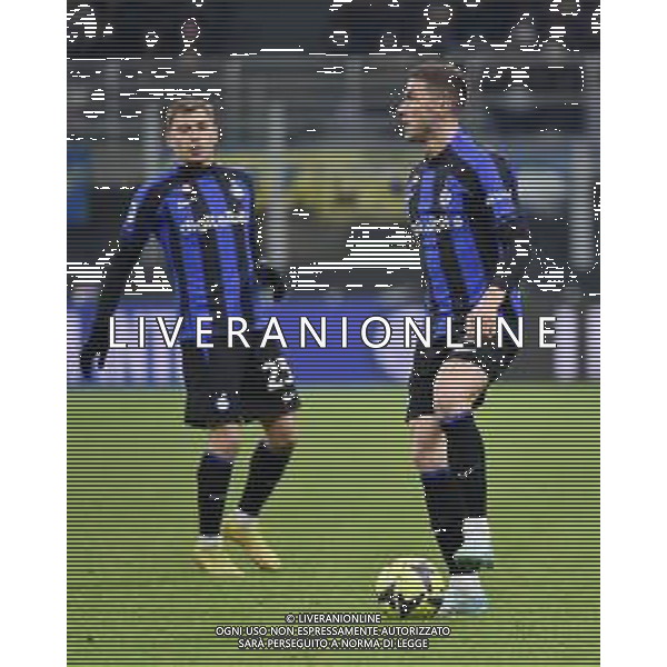 Nicolo\' Barella (Inter) SX e Robin Gosens (Inter) DX Inter vs Hellas Verona Milano 14-01-2023 Stadio Giuseppe Meazza - San Siro Campionato Serie A TIM - 18a giornata foto Roberto Garavaglia/ag. Aldo Liverani sas