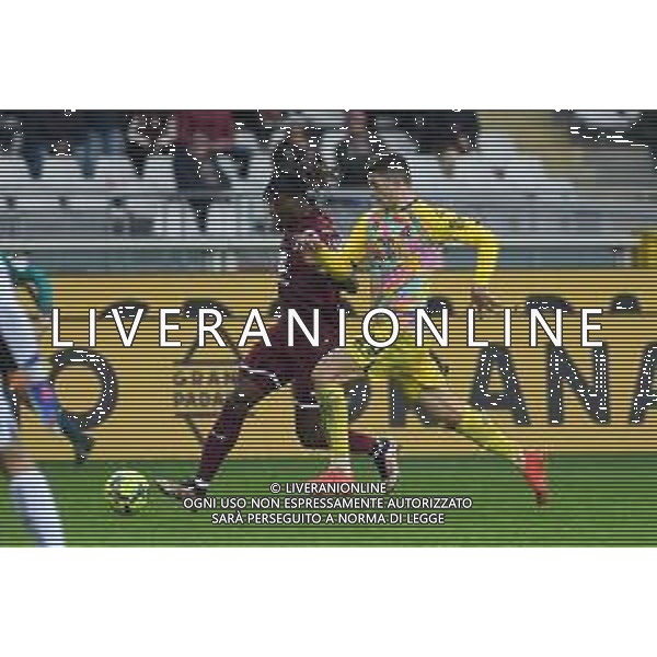 TVMV-Torino 15.01.2023 Stadio Grande Torino © Manuela Viganti/Agenzia Aldo Liverani Torino vs Spezia Campionato Calcio Serie A TIM 2022/2023 18a giornata Nella foto: yann karamoh e mattia caldara ©Viganti / AGENZIA ALDO LIVERANI SAS