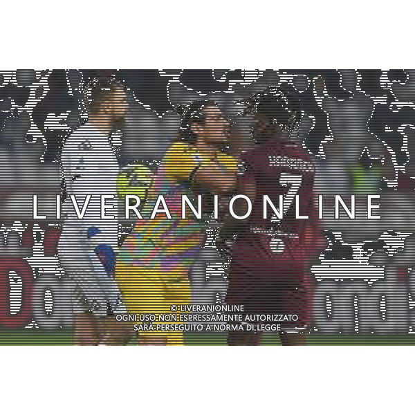 TVMV-Torino 15.01.2023 Stadio Grande Torino © Manuela Viganti/Agenzia Aldo Liverani Torino vs Spezia Campionato Calcio Serie A TIM 2022/2023 18a giornata Nella foto: accenno di rissa tra kramoh e nikolaou ©Viganti / AGENZIA ALDO LIVERANI SAS