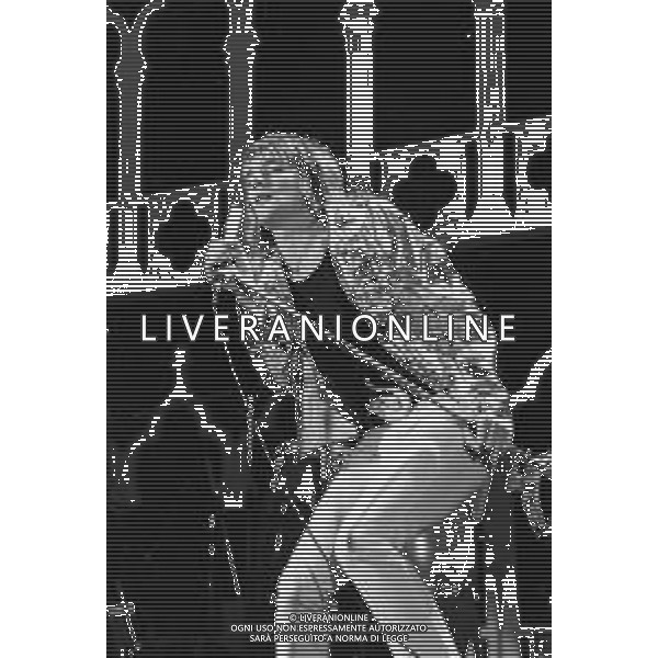 Sir Roderick David \' ROD \' STEWART cantautore britannico - RETROSPETTIVA NELLA FOTO A VENEZIA NELL\'ANNO 1976 AG ALDO LIVERANI SAS