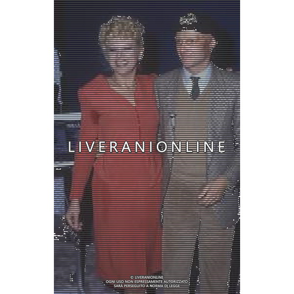 RETROSPETTIVA SANDRO MILO ATTRICE NELLA FOTO SANDRA MILO A MILANO NELL\'ANNO 1982 CON NIKI LAUDA AG ALDO LIVERANI SAS 