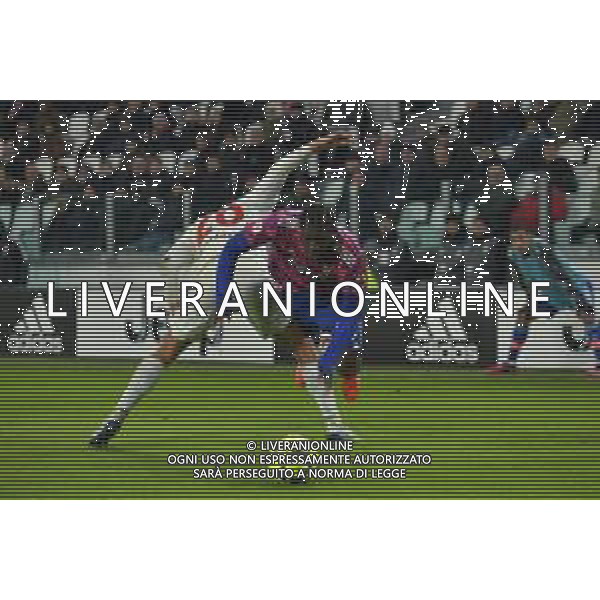 TVMV-Torino 19.01.2023 Allianz Stadium © Manuela Viganti/Agenzia Aldo Liverani Juventus vs Monza Coppa Italia Frecciarossa 2022/2023 Ottavi di Finale Nella foto: samuel iling junior e valentin antov ©Viganti / AGENZIA ALDO LIVERANI SAS