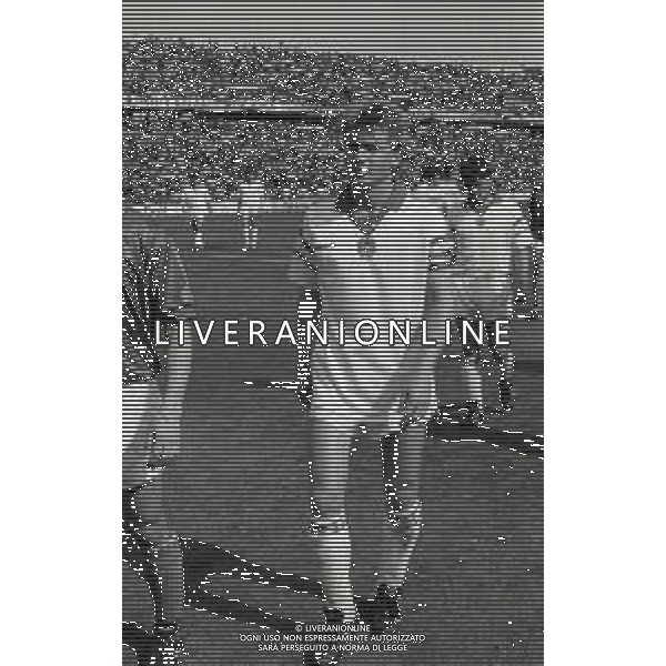 26-04-1989 TARANTO-AMICHEVOLE ITALIA UNGHERIA 4-0 NELLA FOTO LAJOS DETARI AG ALDO LIVERANI SAS
