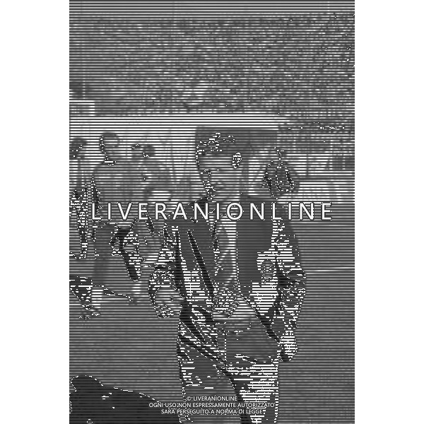 RETROSPETTIVA GIUSEPPE MATERAZZI ALLENATORE CALCIO NELLA FOTO GIUSEPPE MATERAZZI ALLENATORE DEL BARI NELL\'ANNO 1993-1994 AG ALDO LIVERANI SAS