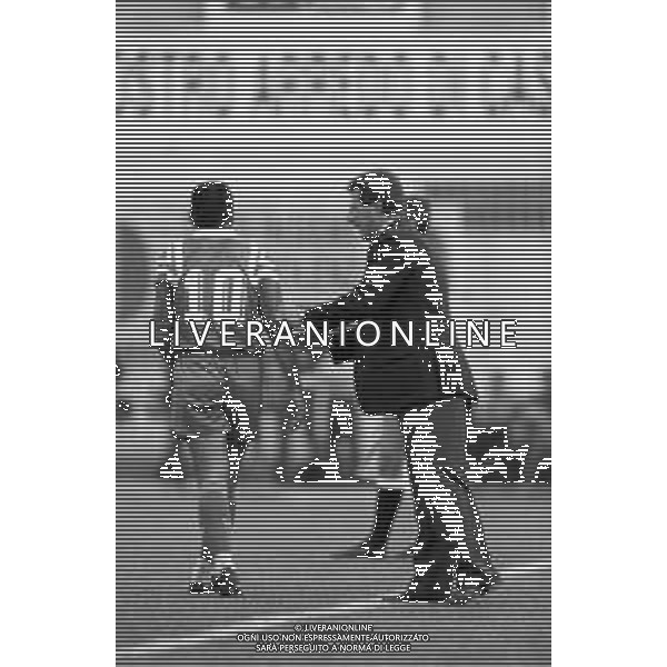 RETROSPETTIVA GIUSEPPE MATERAZZI ALLENATORE CALCIO NELLA FOTO GIUSEPPE MATERAZZI ALLENATORE DEL BARI NELL\'ANNO 1993-1994 AG ALDO LIVERANI SAS