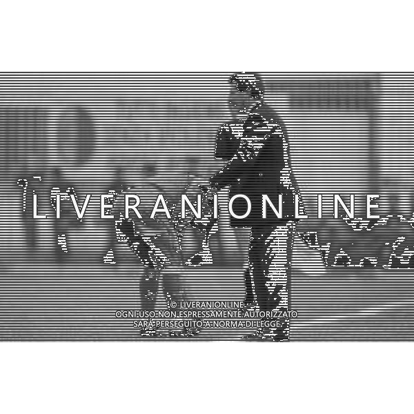RETROSPETTIVA GIUSEPPE MATERAZZI ALLENATORE CALCIO NELLA FOTO GIUSEPPE MATERAZZI ALLENATORE DEL BARI NELL\'ANNO 1993-1994 AG ALDO LIVERANI SAS