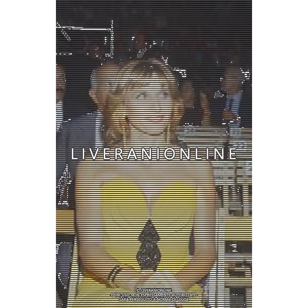 RETROSPETTIVA PAOLA PITAGORA PSEUDINIMO DI PAOLA GARGALONI ATTRICE E CANTANTE NELLA FOTO PAOLA PITAGORA NELL\'ANNO 1985 A TAORMINA AG ALDO LIVERANI SAS 