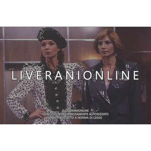 RETROSPETTIVA PAOLA PITAGORA PSEUDINIMO DI PAOLA GARGALONI ATTRICE E CANTANTE NELLA FOTO PAOLA PITAGORA NELL\'ANNO 1986 NELLA TRASMISSIONE TELEVISIVA “ATELIER“CON ELSA MARTINELLI AG ALDO LIVERANI SAS