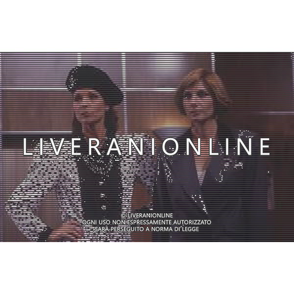 RETROSPETTIVA PAOLA PITAGORA PSEUDINIMO DI PAOLA GARGALONI ATTRICE E CANTANTE NELLA FOTO PAOLA PITAGORA NELL\'ANNO 1986 NELLA TRASMISSIONE TELEVISIVA “ATELIER“CON ELSA MARTINELLI AG ALDO LIVERANI SAS