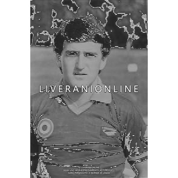 RETROSPETTIVA PAOLO GIOVANNELLI CALCIATORE NELLA FOTO CON LA MAGLIA DELLA ROMA CALCIO NELL\'ANNO 1980 AG ALDO LIVERANI SAS