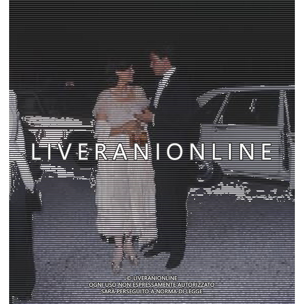 RETROSPETTIVA CLAUDIA CARDINALE ATTRICE NELLA FOTO CON HORST BUCHHOLZ NELL\'ANNO 1976 AL FESTIVAL INTERNAZIONALE DEL CINEMA DI CANNES AG ALDO LIVERANI SAS