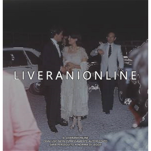 RETROSPETTIVA CLAUDIA CARDINALE ATTRICE NELLA FOTO CON PASQUALE SQUITIERI E HORST BUCHHOLZ NELL\'ANNO 1976 AL FESTIVAL INTERNAZIONALE DEL CINEMA DI CANNES AG ALDO LIVERANI SAS