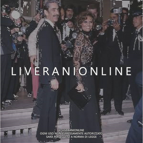 RETROSPETTIVA CLAUDIA CARDINALE ATTRICE NELLA FOTO CON IL MARITO FRANCO CRISTALDI AL FESTIVAL INTERNAZIONALE DEL CINEMA DI CANNES NELL\'ANNO 1974 ©Archivio Giovanni Liverani / AGENZIA ALDO LIVERANI SAS    
