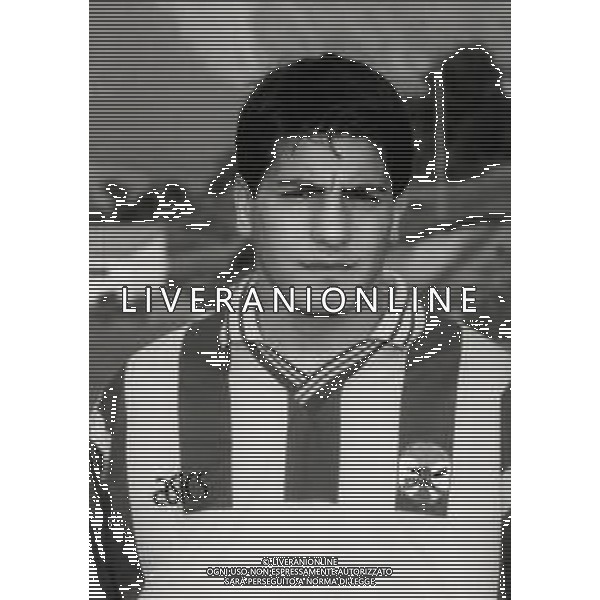 1992-1993 LECCE CALCIO PRIMI PIANI ROSA GIOCATORI NELLA FOTO D\'ONOFRIO CLAUDIO AG ALDO LIVERANI SAS