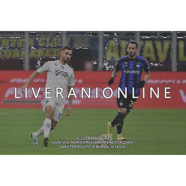 Nedim Bajrami (Empoli) e Hakan Calhanoglu (Inter) Inter vs Empoli Milano 23-01-2023 Stadio Giuseppe Meazza - San Siro Campionato Serie A TIM - 19a giornata foto Roberto Garavaglia/ag. Aldo Liverani sas / AGENZIA ALDO LIVERANI SAS   