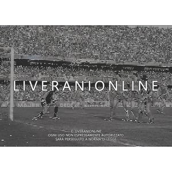 24-03-1985 VERONA-CAMPIONATO DI CALCIO SERIE A VERONA-CREMONESE 3-0 NELLA FOTO PARATA FAUSTO BORIN AG ALDO LIVERANI SAS