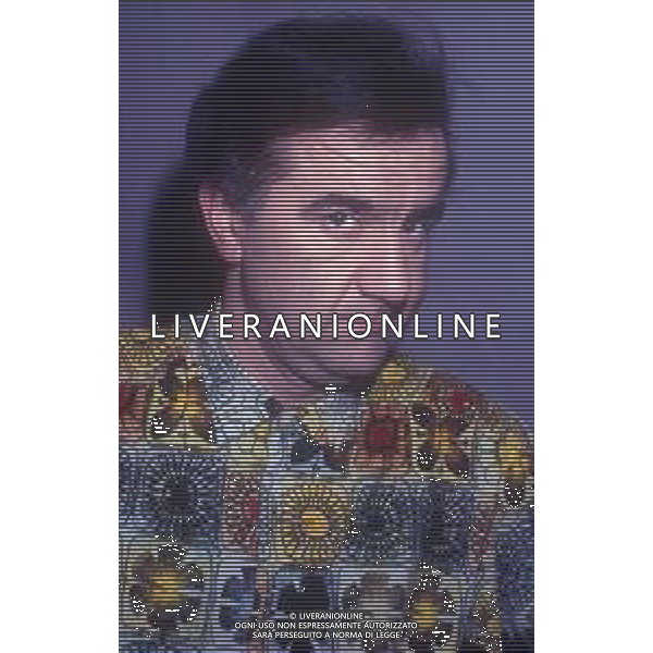 SERIE TELEVISIVA “ VICINI DI CASA“ 1991 NELLA FOTO GENE GNOCCHI AG ALDO LIVERANI SAS