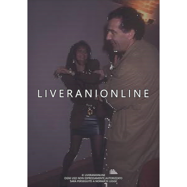 SERIE TELEVISIVA “ VICINI DI CASA“ 1991 NELLA FOTO GENE GNOCCHI E GABRIELLA GOLIA AG ALDO LIVERANI SAS