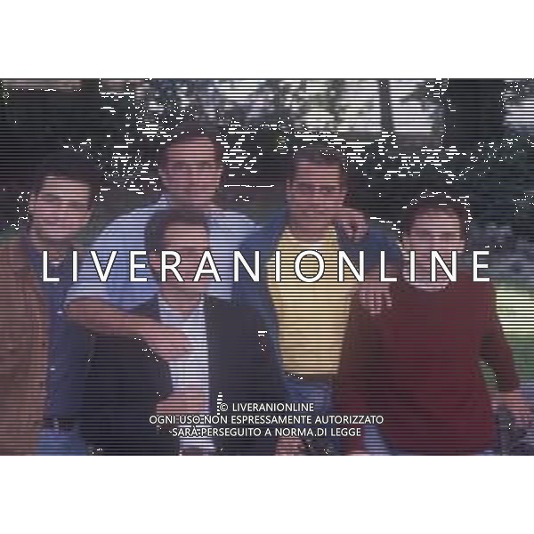 RETROOSPETTIVA GENE GNOCCHI ATTORE NELLA FOTO GENE GNOCCHI A MILANO NELL\'ANNO 1996 CON LA GIALAPPA\'S BAND AG ALDO LIVERANI SAS 