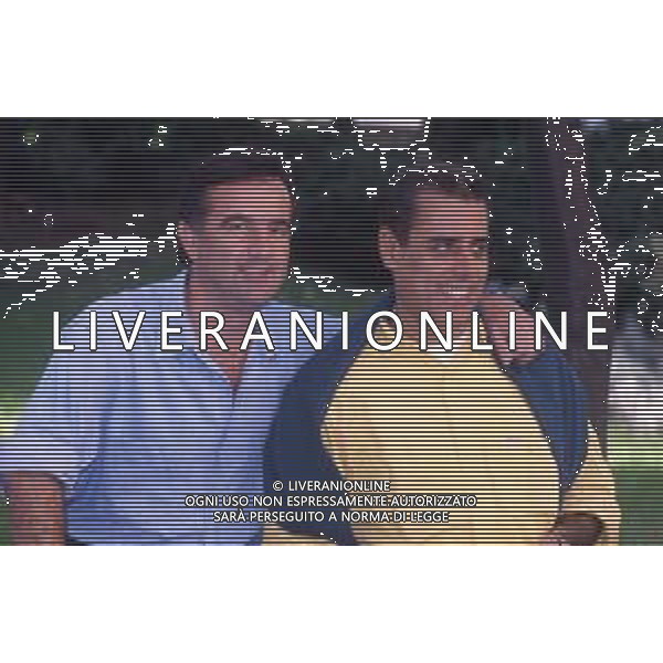 RETROOSPETTIVA GENE GNOCCHI ATTORE NELLA FOTO GENE GNOCCHI CON TEO TEOCOLI A MILANO NELL\'ANNO 1996 AG ALDO LIVERANI SAS 